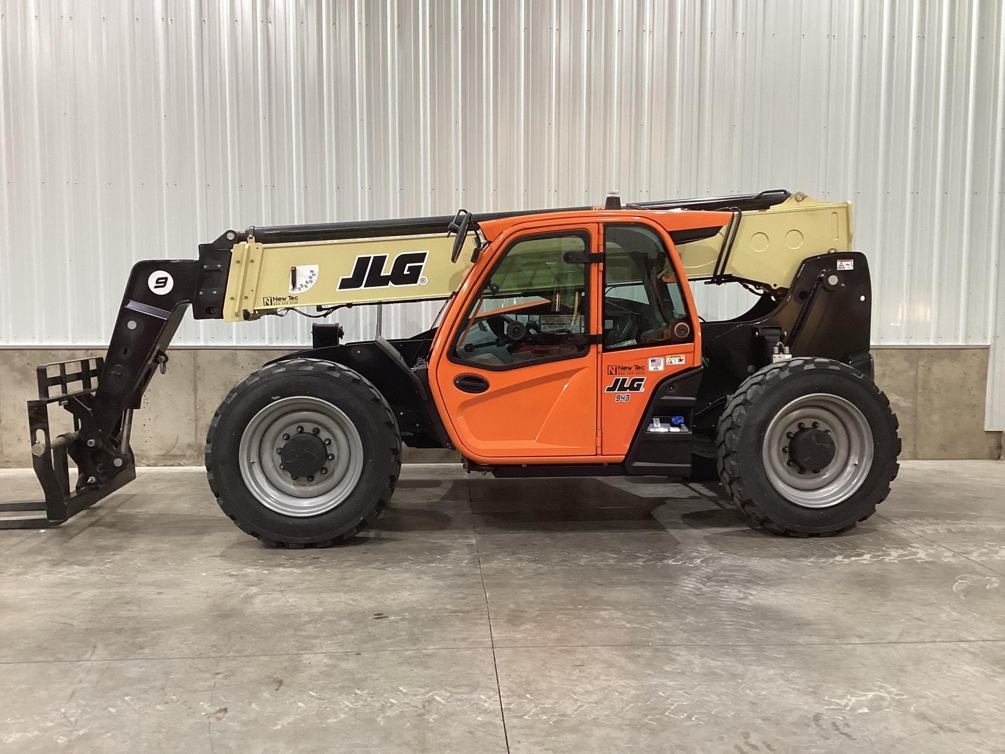 2025 JLG 943 Image