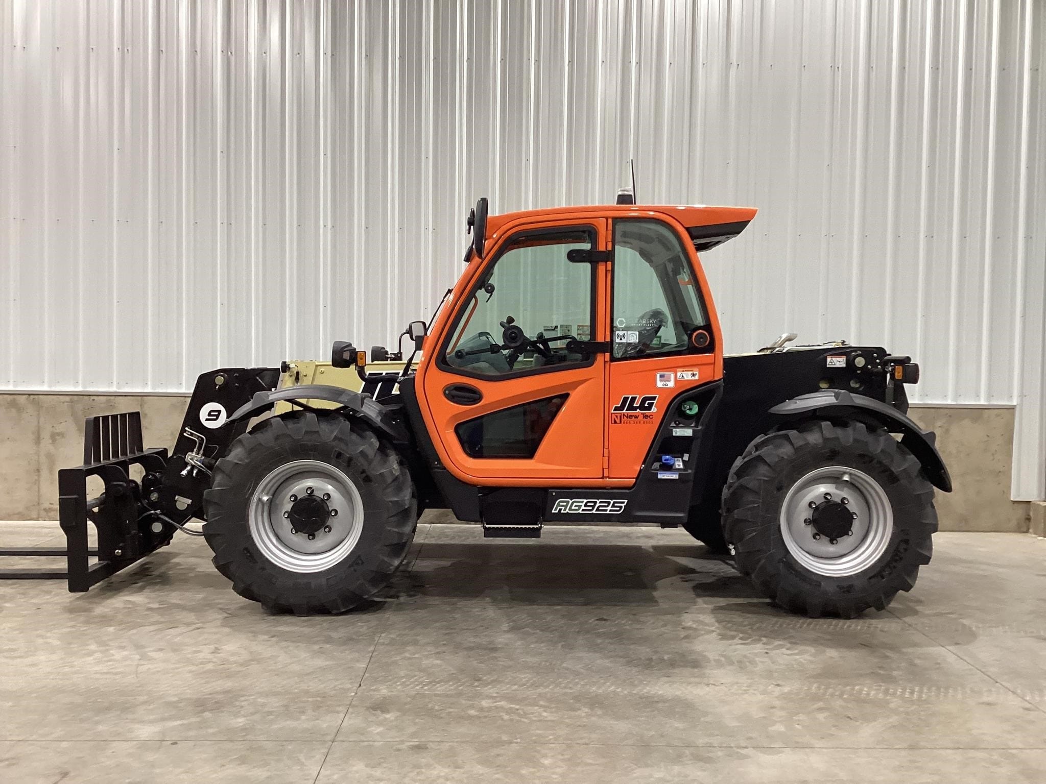 2025 JLG AG925 Equipment Image0