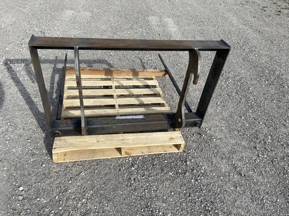 Image of JLG Dual Tine Bale Spear equipment image 4