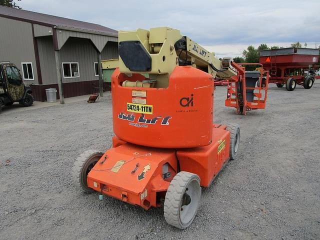 Image of JLG E400AJP equipment image 2