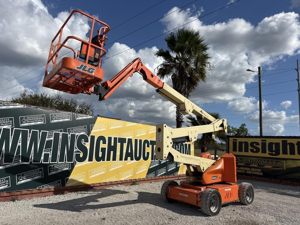 Image of JLG E450AJ Primary image