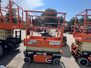 2023 JLG ES1330L Image