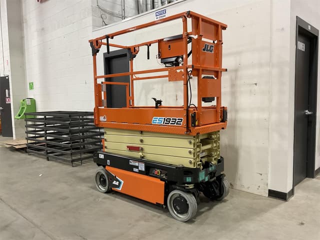 Image of JLG ES1932 equipment image 3
