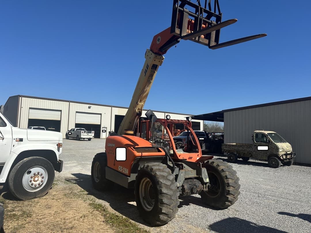 Image of JLG 519 Image 1