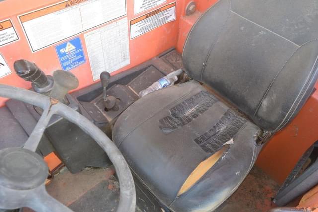 Image of JLG G6-42 equipment image 4