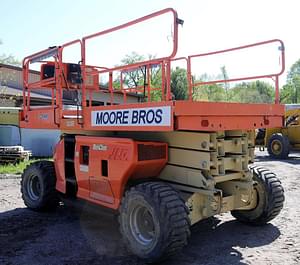 JLG MODEL 3394RT DIESEL POWERED 4WD SCISSOR LIFT Image