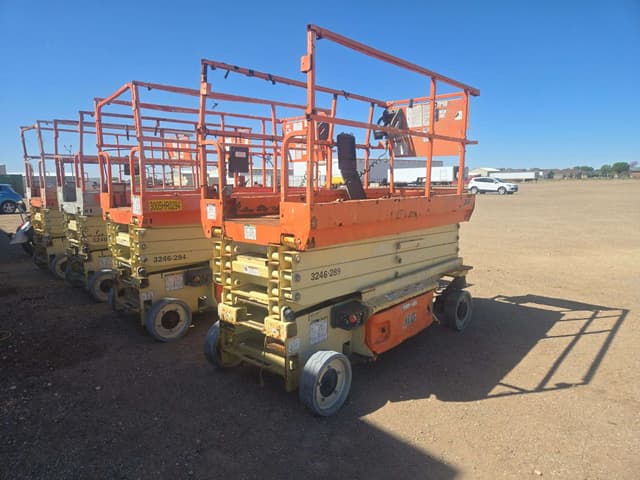 Image of JLG 3246ES equipment image 2