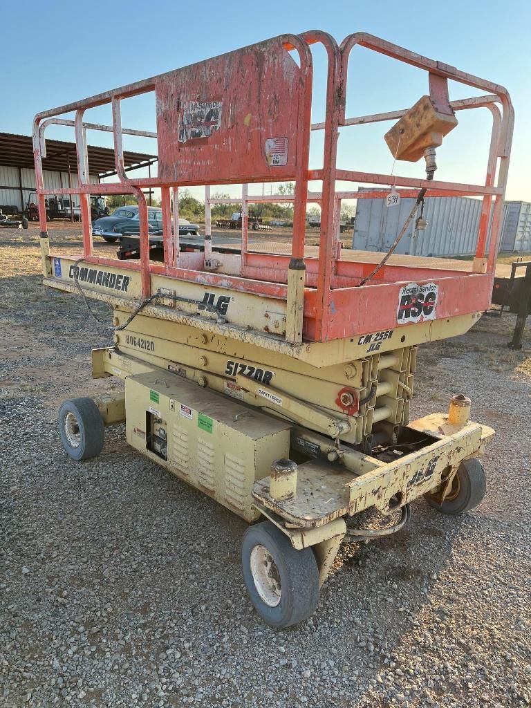 1995 JLG Commander Equipment Image0