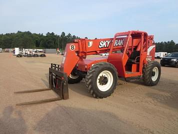 Main image Skytrak 8042