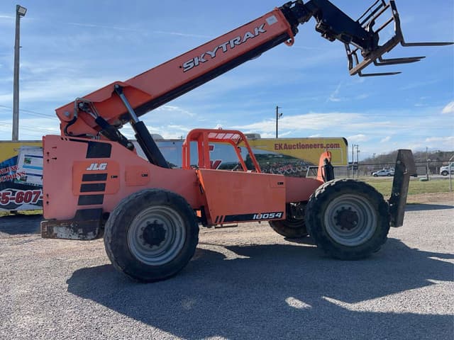 Image of Skytrak 10054 equipment image 4