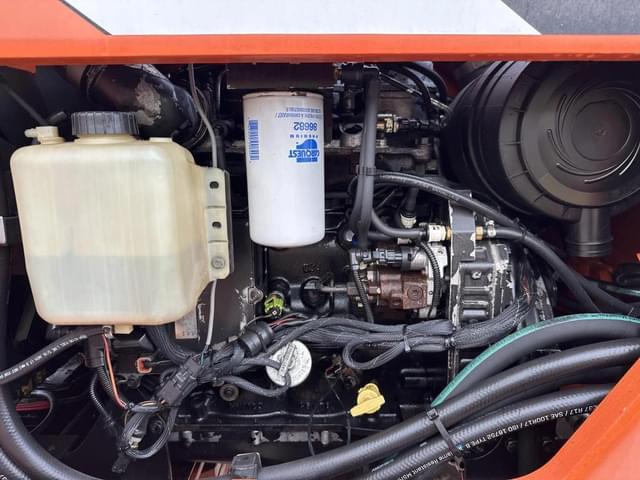 Image of JLG 10054 equipment image 3