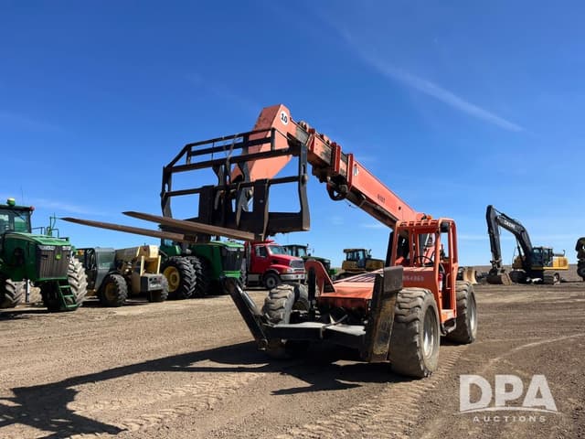 Image of JLG 10054 equipment image 1