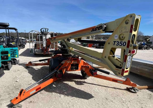 Image of JLG T350 equipment image 1