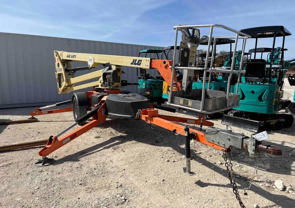 2018 JLG T350 Equipment Image0