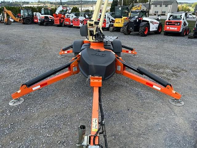 Image of JLG T350 equipment image 2