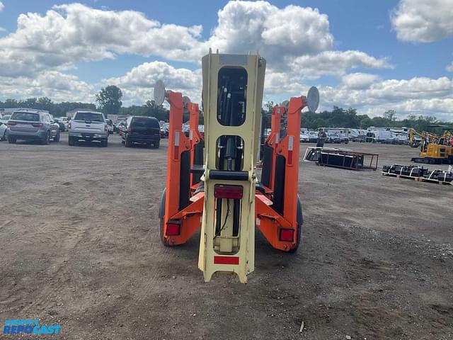 Image of JLG T500J equipment image 3