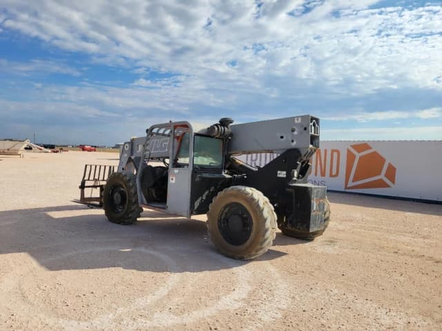 Image of JLG G9-43A equipment image 2