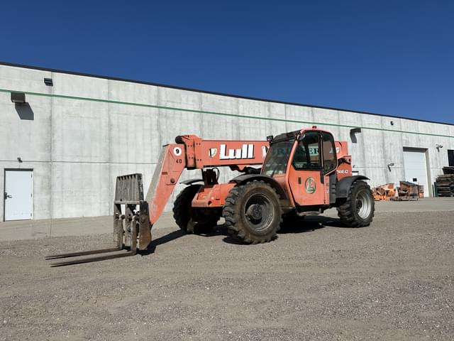 Image of Lull 944E-42 equipment image 1