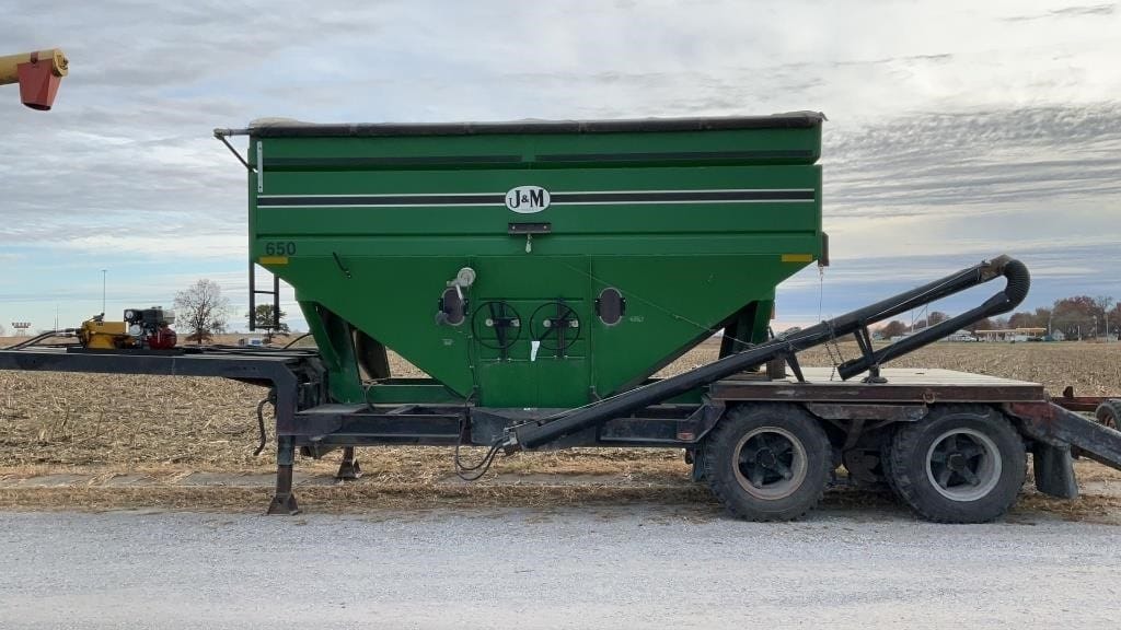 J&M 650 Equipment Image0