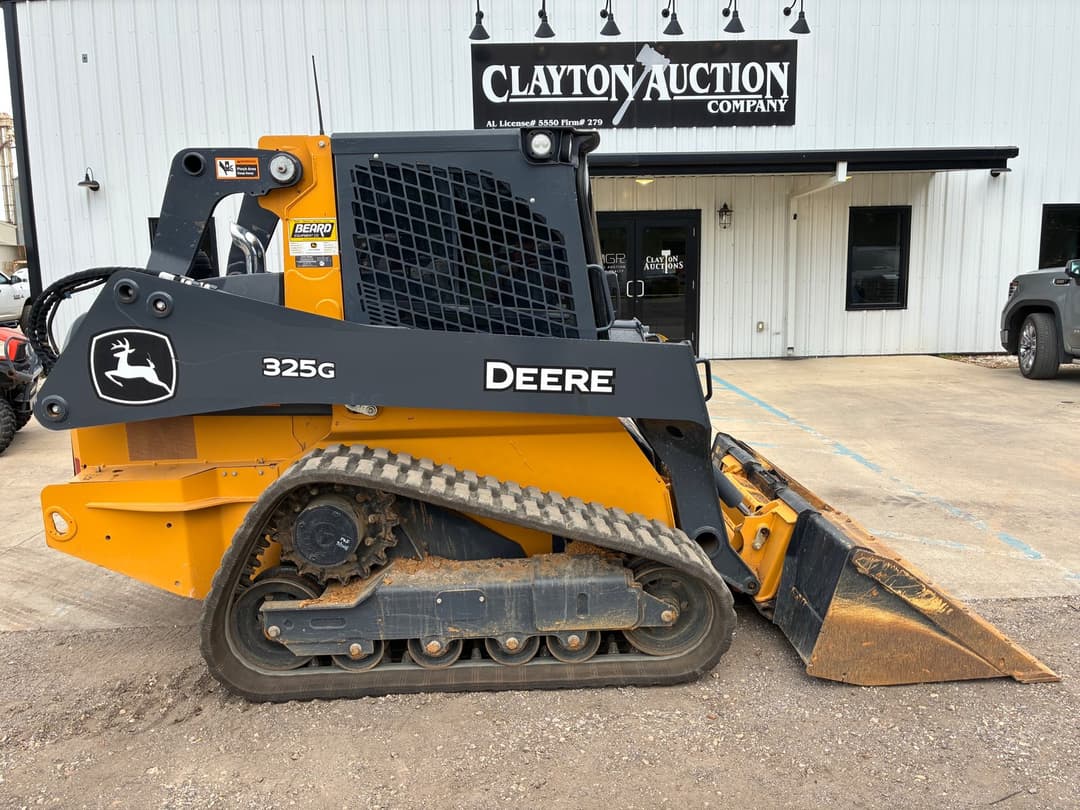 Image of John Deere 325G Primary image