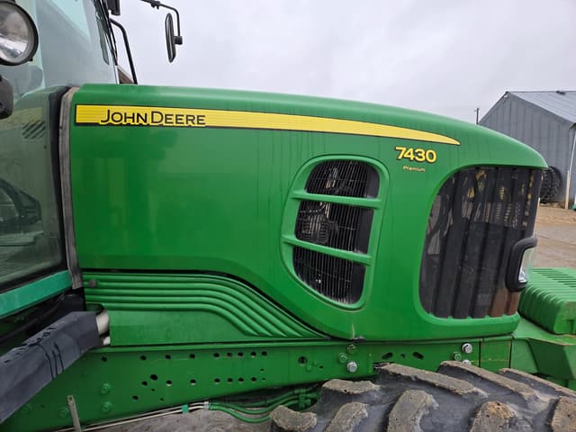 Image of John Deere 7430 Premium equipment image 3
