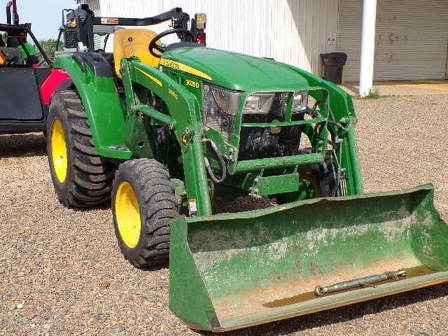 Image of John Deere 3025D equipment image 3