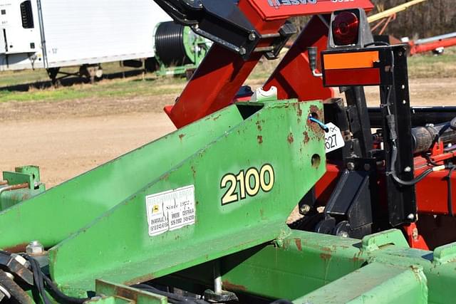 Image of John Deere 2100 equipment image 3