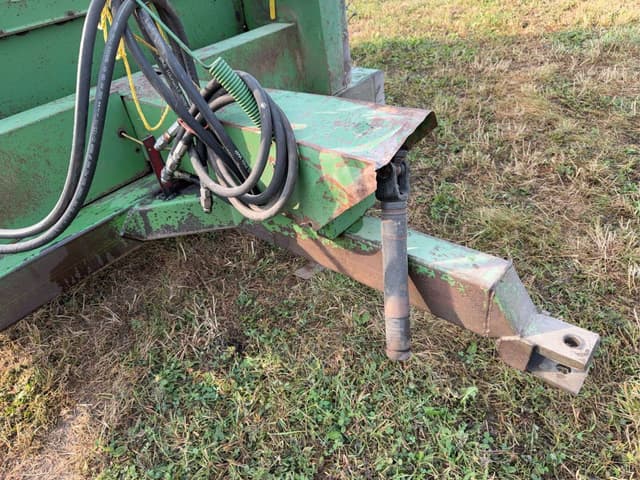 Image of John Deere 100 equipment image 3