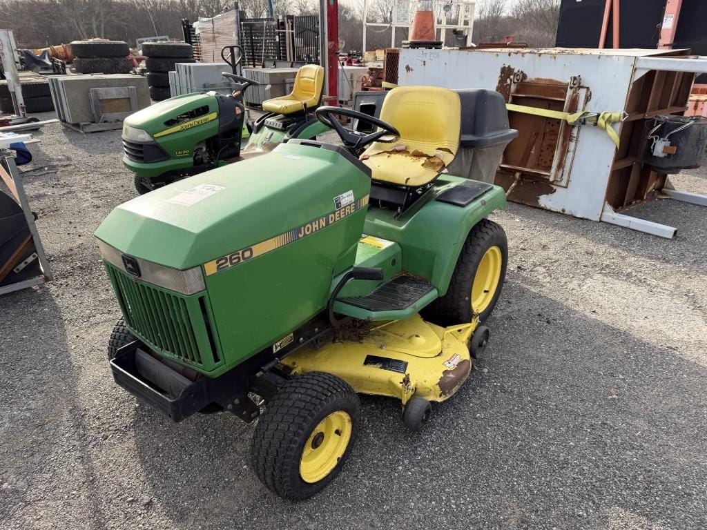 John Deere 260 Equipment Image0