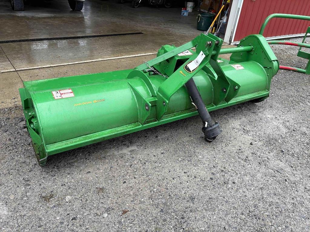Image of John Deere 390 Primary image
