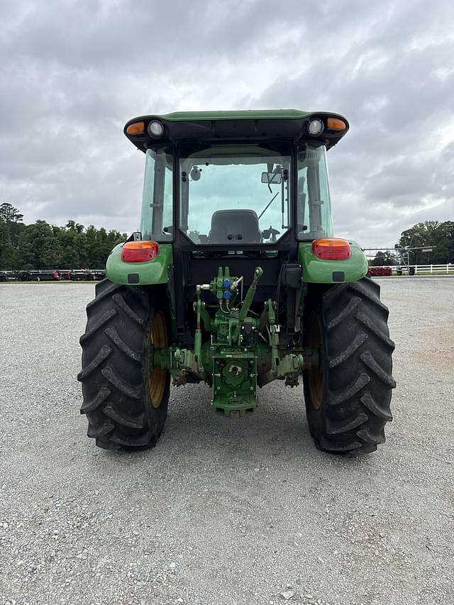 Image of John Deere 5090E equipment image 3