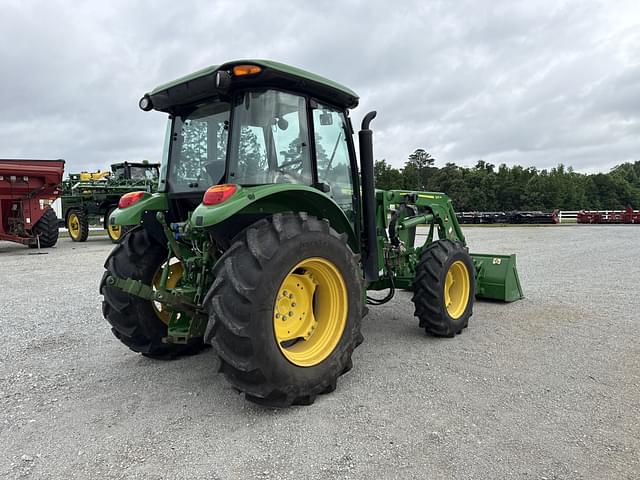 Image of John Deere 5090E equipment image 2