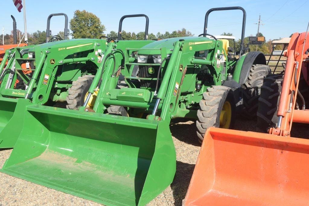John Deere 5090EL Equipment Image0