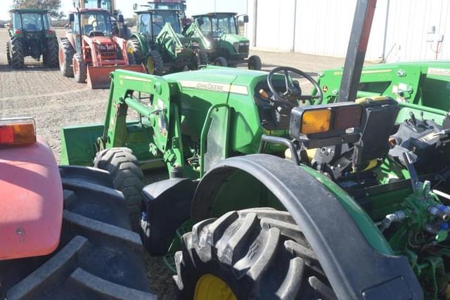 Image of John Deere 5090EL equipment image 1