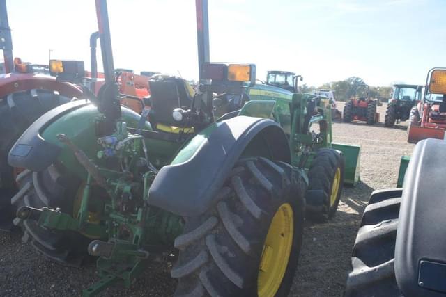 Image of John Deere 5090EL equipment image 2