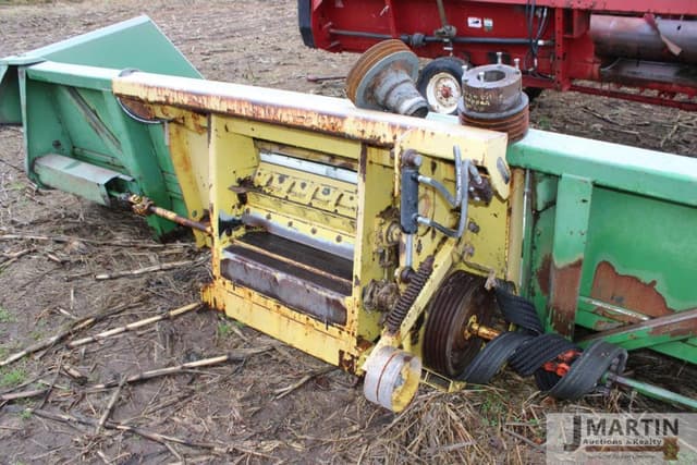 Image of John Deere 643 equipment image 4
