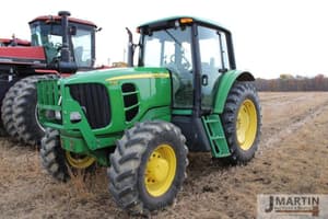 John Deere 7130 Image