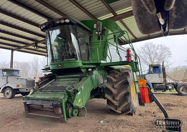 Image of John Deere 9770 STS equipment image 2