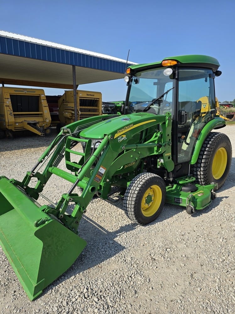 Main image John Deere 3033R