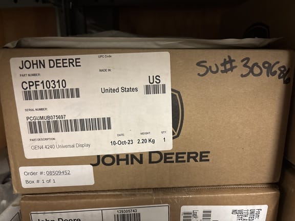 2023 John Deere 4240 Equipment Image0