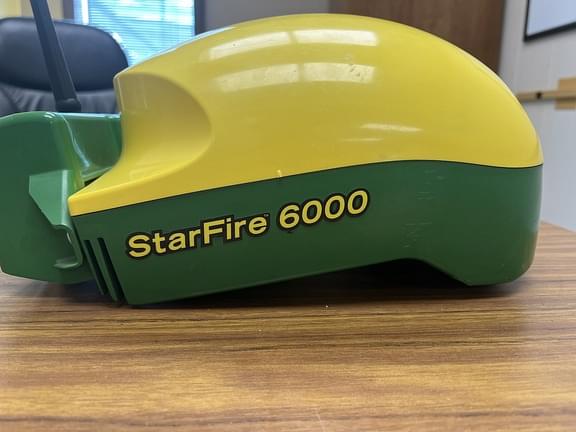 Image of John Deere StarFire 6000 Primary image