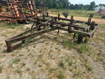 Main image John Deere 100