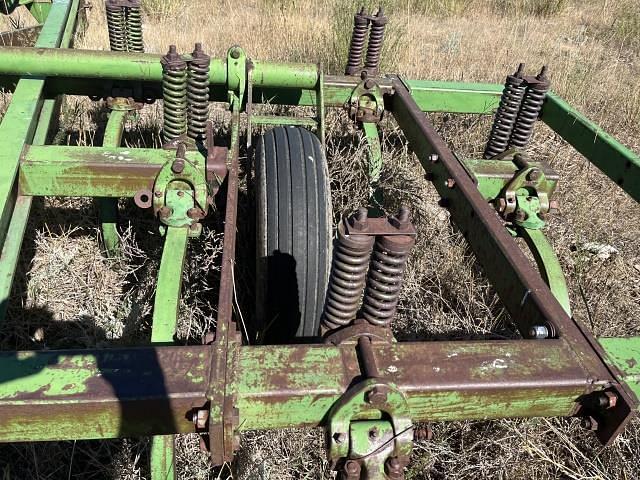 Image of John Deere 100 equipment image 4