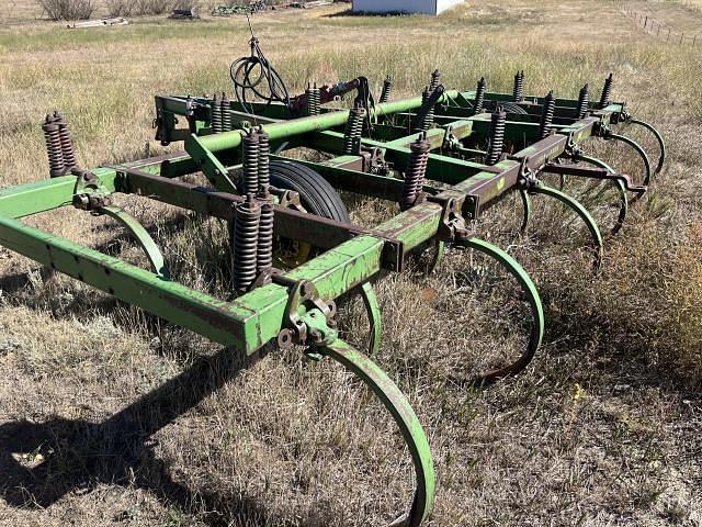 Image of John Deere 100 Primary image