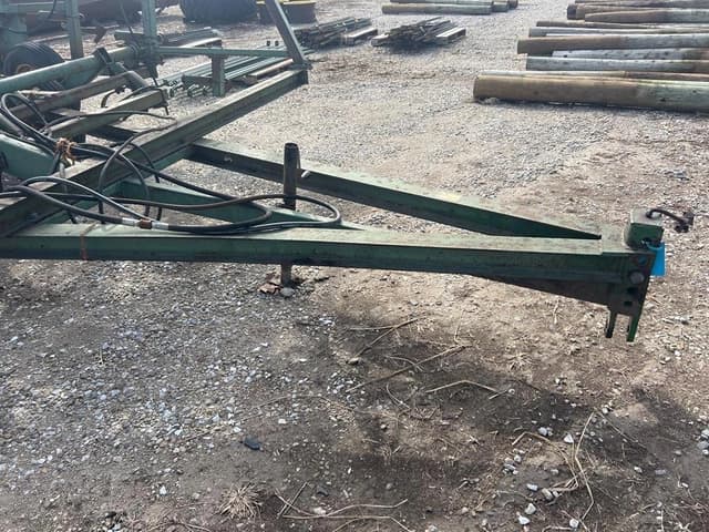 Image of John Deere 100 equipment image 1