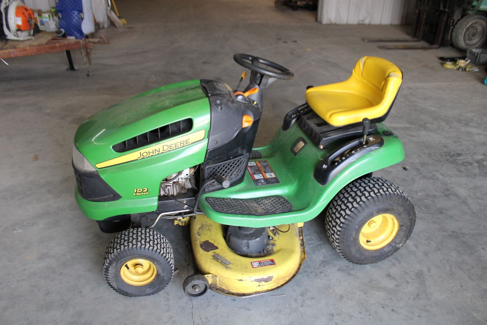 2006 John Deere 100 Equipment Image0