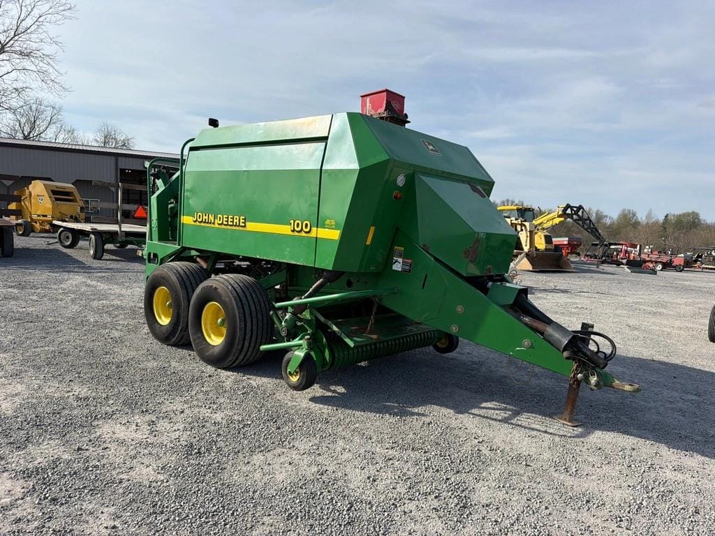 John Deere 100 Equipment Image0