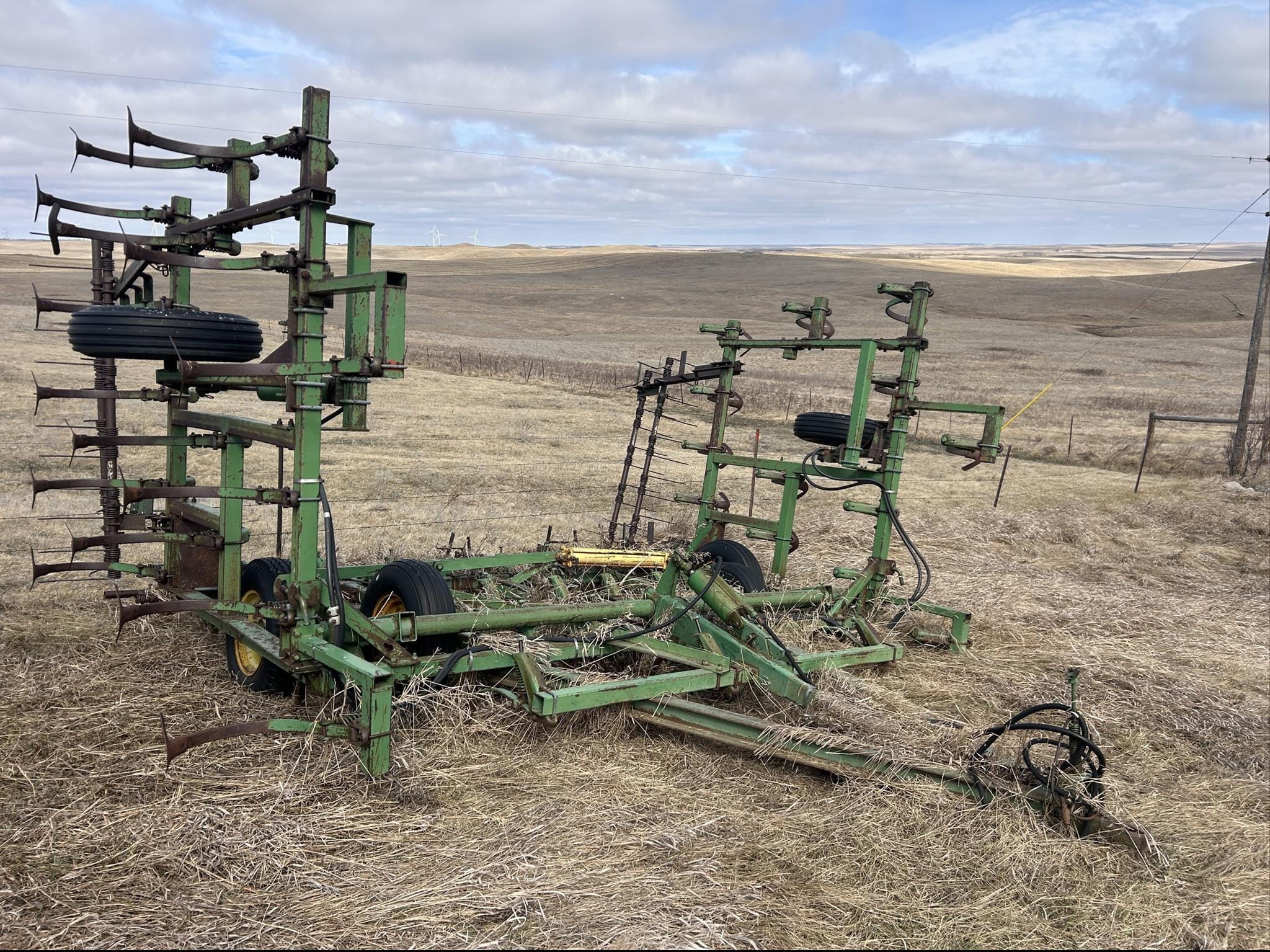 John Deere 1000 Equipment Image0