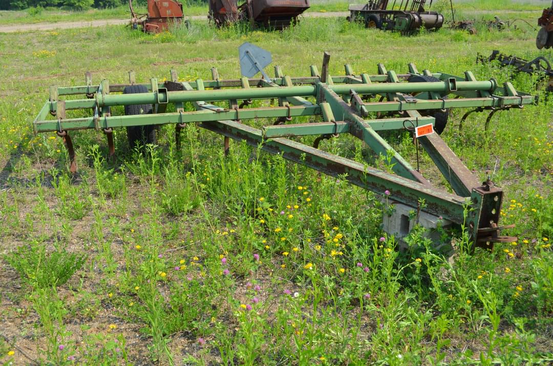 Image of John Deere 1000 Primary image