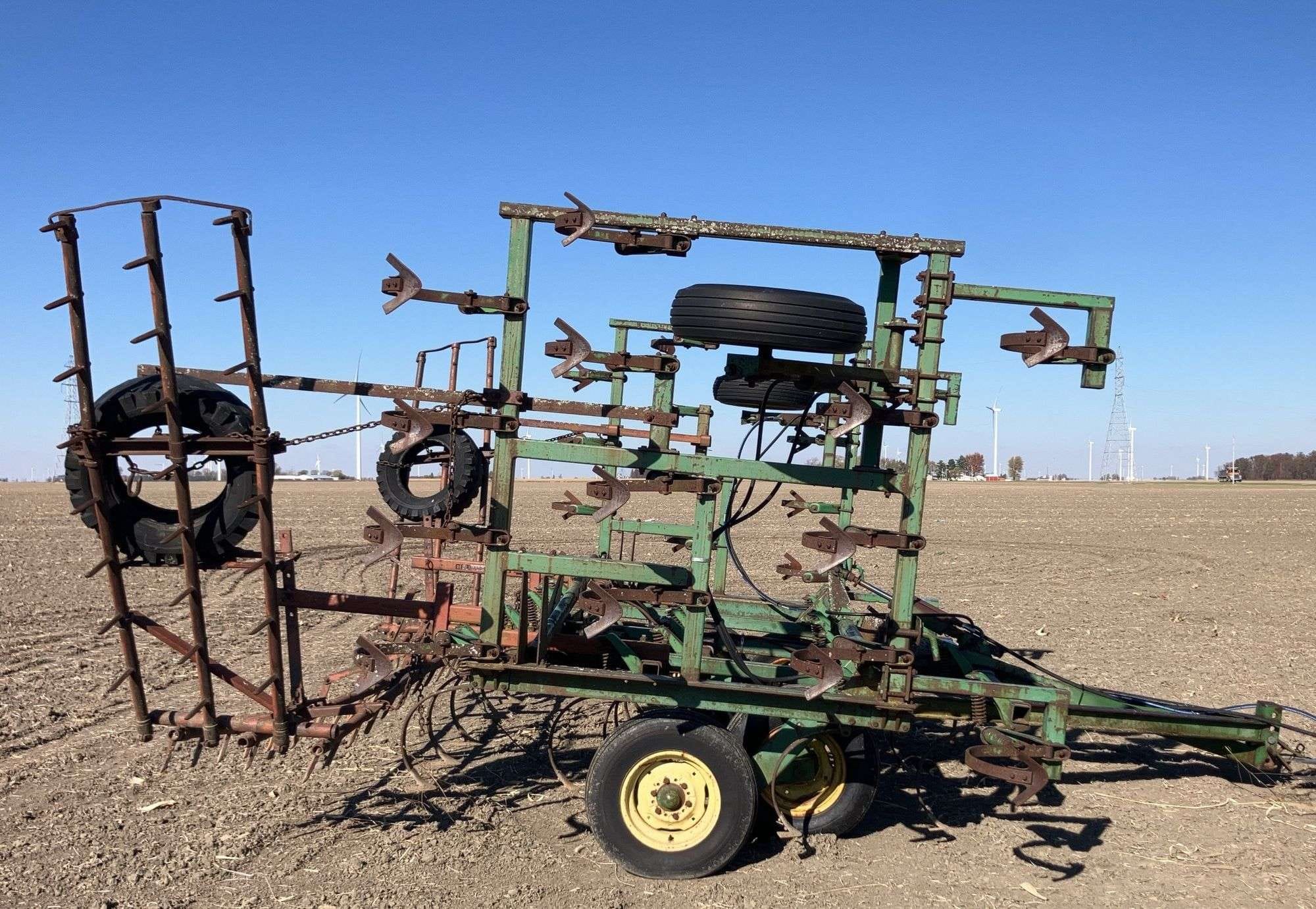 2025 John Deere 1000 Equipment Image0